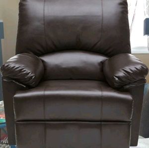 Meet your Posher, Valerie